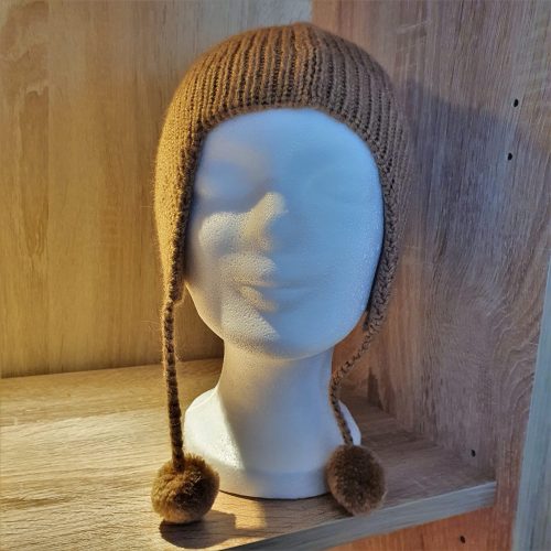 Strickmütze "Natura" mit Bommeln
